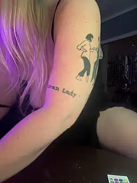 Granlady7 online show from February 25, 11:47 pm