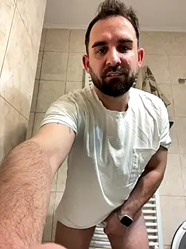 Snapshot of Shots_of_sperm chatting on October 14, 12:00 am Shots of sperm online show from October 14, 12:00 am