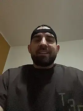 Snapshot of Shots_of_sperm chatting on October 23, 9:35 pm Shots of sperm online show from October 23, 9:35 pm