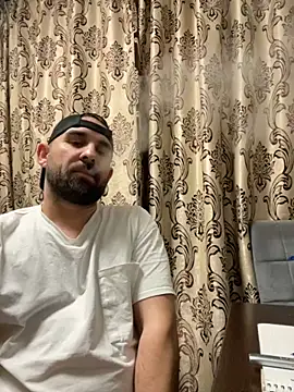 Snapshot of Shots_of_sperm chatting on November 13, 1:37 am Shots of sperm online show from November 13, 1:37 am