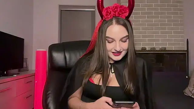 Rabli1 online show from October 31, 3:13 pm