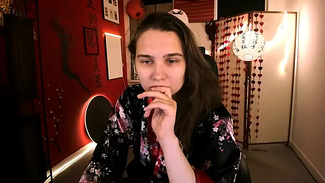 TessaMill online show from February 18, 5:14 am