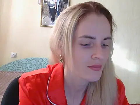 JayeTyler online show from November 25, 7:30 am