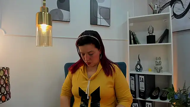 Snapshot of VeronicaBlake chatting on June 14, 12:40 pm VeronicaBlake online show from June 14, 12:40 pm