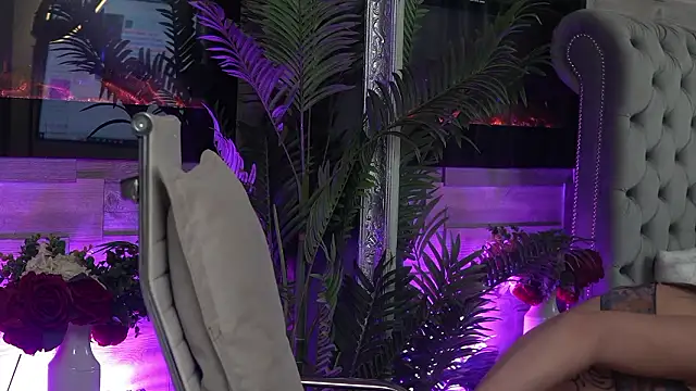 SeductiveMom online show from January 16, 4:16 am