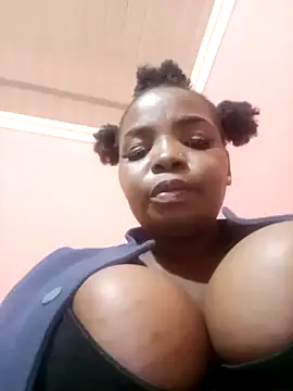 ShySexyBaddiexx online show from February 18, 11:33 pm