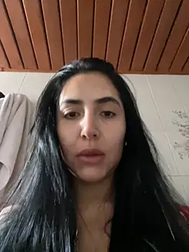 Snapshot of oh_nina chatting on November 22, 6:40 pm oh nina online show from November 22, 6:40 pm