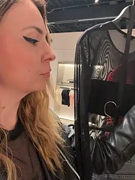 LovelyAria  online show from March 12, 6:58 pm