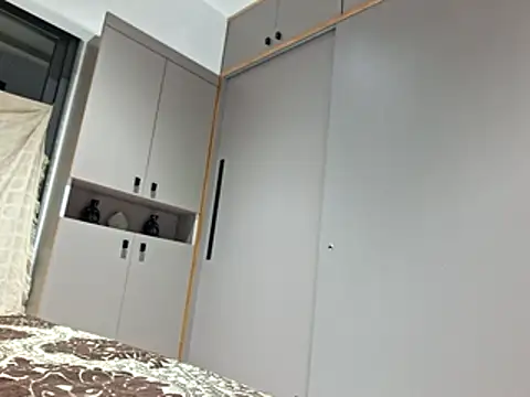 Vince-18 online show from November 11, 9:48 pm