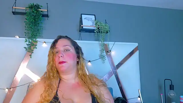 Snapshot of JenaCooper_ chatting on May 28, 3:04 am JenaCooper online show from May 28, 3:04 am