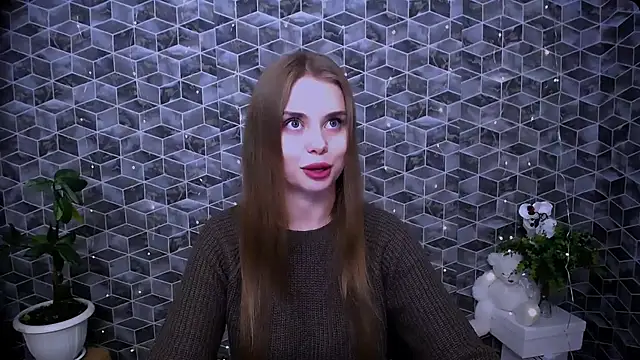 Snapshot of OceanicDawn chatting on November 24, 10:15 am OceanicDawn online show from November 24, 10:15 am