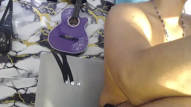 Snapshot of Hiroshi_Shen chatting on May 28, 12:46 pm Hiroshi Shen online show from May 28, 12:46 pm