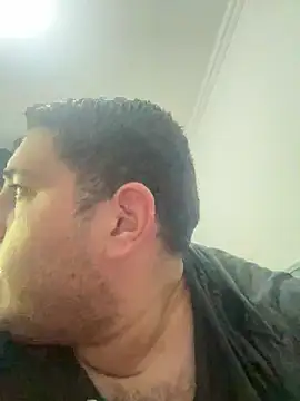 Snapshot of fanalistfinan chatting on October 31, 4:35 am fanalistfinan online show from October 31, 4:35 am