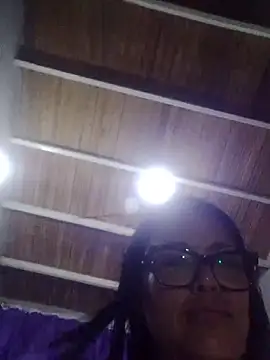 Snapshot of Oceanosexxx chatting on May 22, 1:39 pm Oceanosexxx online show from May 22, 1:39 pm
