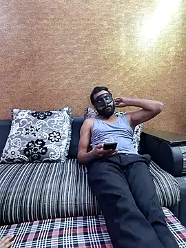 Iampriyaaa15 online show from December 2, 7:03 am