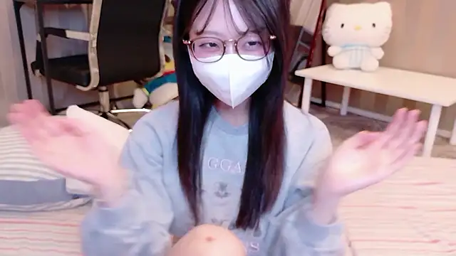 OSUSHI-CHAN online show from June 8, 5:02 pm