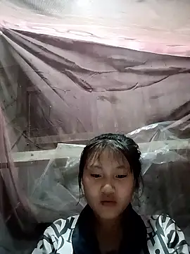 Snapshot of memeto_sexy chatting on October 7, 1:19 pm memeto sexy online show from October 7, 1:19 pm