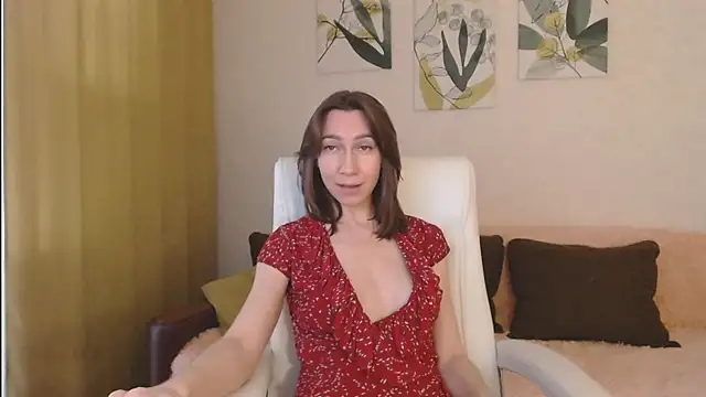 Snapshot of GoodGlamorGirl chatting on February 10, 8:09 am GoodGlamorGirl online show from February 10, 8:09 am