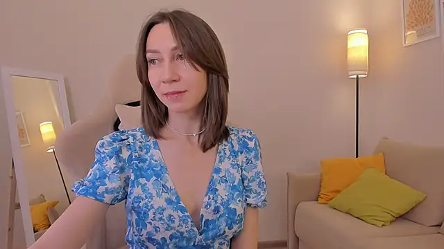 GoodGlamorGirl online show from February 18, 4:19 am