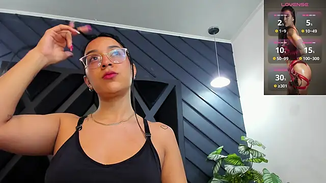 Snapshot of zoe_martins_ chatting on November 3, 5:25 pm zoe martins online show from November 3, 5:25 pm