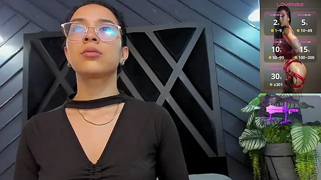 Snapshot of zoe_martins_ chatting on November 6, 5:25 pm zoe martins online show from November 6, 5:25 pm