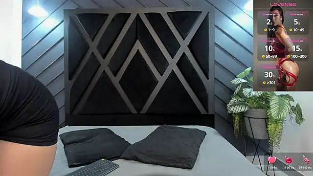 Snapshot of zoe_martins_ chatting on November 13, 5:23 pm zoe martins online show from November 13, 5:23 pm