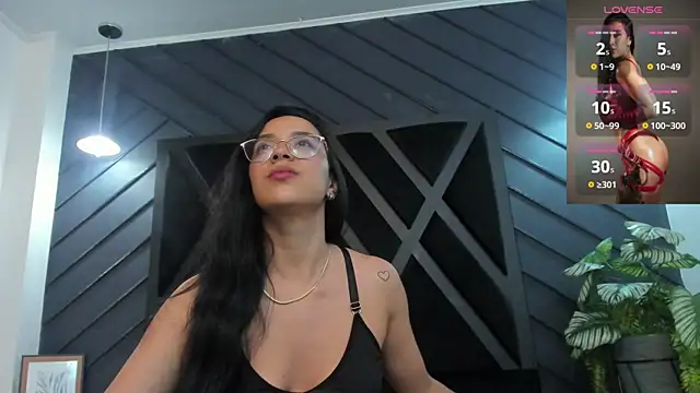 Snapshot of zoe_martins_ chatting on November 14, 5:44 pm zoe martins online show from November 14, 5:44 pm