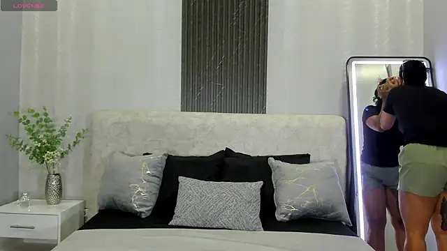 zoe martins  online show from July 10, 1:14 pm