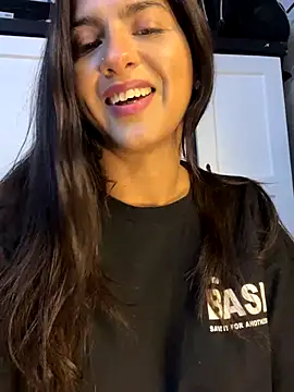 Snapshot of chicachocolate01 chatting on October 24, 3:25 am chicachocolate01 online show from October 24, 3:25 am