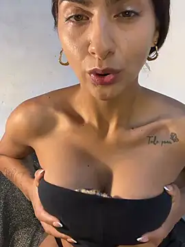 chicachocolate01 online show from February 20, 2:19 am