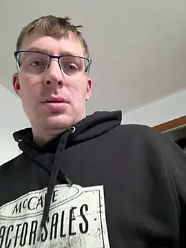 Snapshot of jungleking_88 chatting on January 17, 2:44 pm jungleking 88 online show from January 17, 2:44 pm