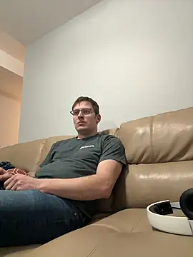 Snapshot of jungleking_88 chatting on February 5, 10:36 pm jungleking 88 online show from February 5, 10:36 pm