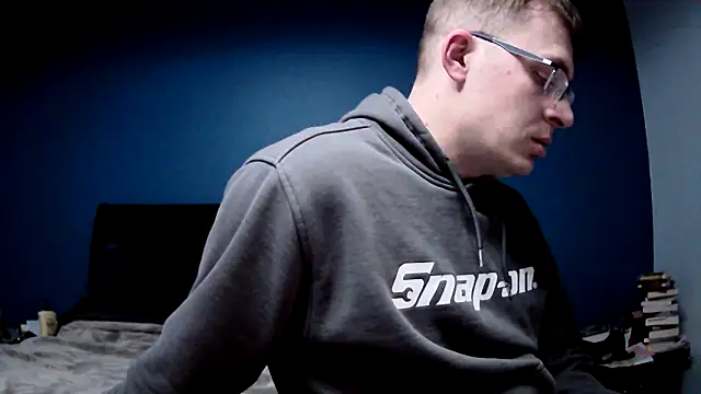 Snapshot of jungleking_88 chatting on February 11, 10:37 pm jungleking 88 online show from February 11, 10:37 pm