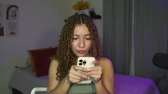 isabella-garcia- online show from September 20, 12:55 am