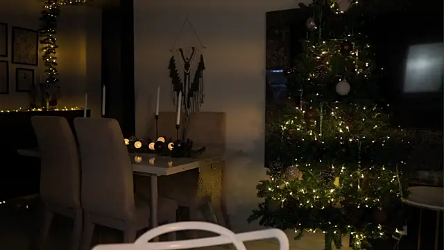 isabella-garcia- online show from December 3, 12:51 am