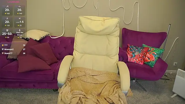 BellaLaPetit online show from October 29, 2:25 am