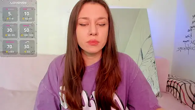 Snapshot of Lil_Foxy9 chatting on April 9, 5:29 am Lil Foxy9 online show from April 9, 5:29 am
