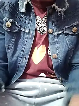 Snapshot of Sx-Maniya chatting on December 16, 1:32 am Sx-Maniya online show from December 16, 1:32 am