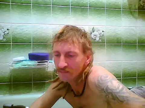 Snapshot of KokosMartin chatting on September 28, 7:41 pm KokosMartin online show from September 28, 7:41 pm