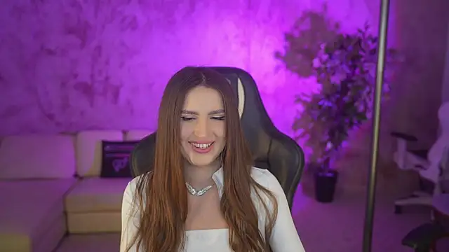 Goldie Flame online show from November 29, 7:50 pm