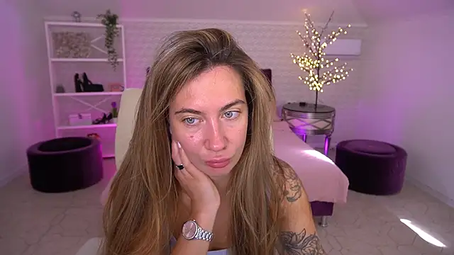 KateShanny online show from June 6, 5:45 am