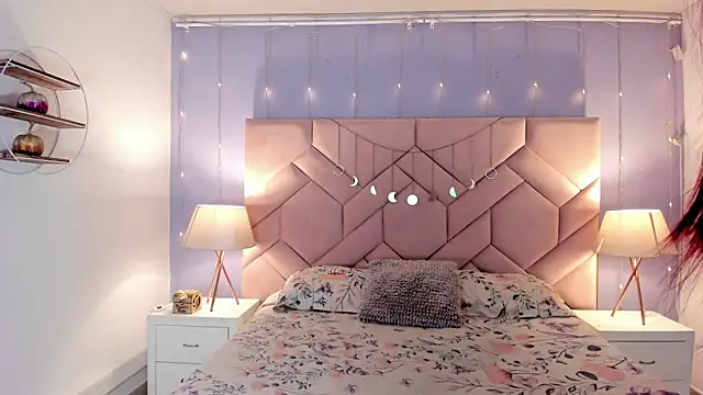 Camila Rivers online show from September 13, 4:29 pm