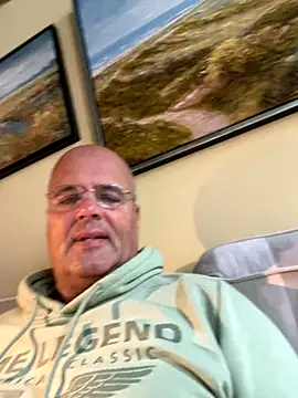 Snapshot of Renebisex chatting on October 23, 10:25 am Renebisex online show from October 23, 10:25 am