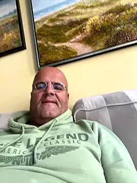 Snapshot of Renebisex chatting on October 26, 10:10 am Renebisex online show from October 26, 10:10 am