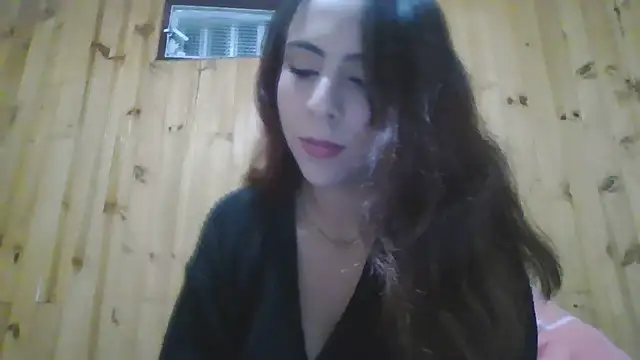 Snapshot of Roselingalvis13 chatting on October 11, 2:55 am Roselingalvis13 online show from October 11, 2:55 am