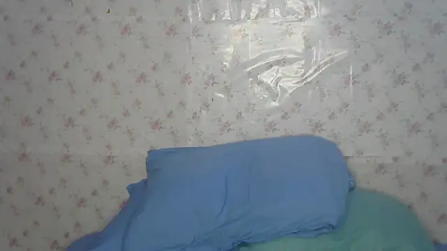 Roselingalvis13 online show from June 24, 2:21 am