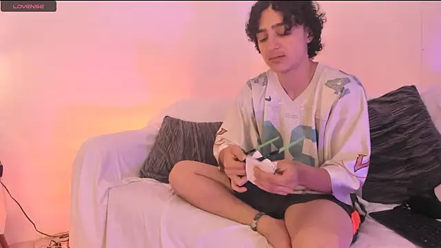 juliie star online show from November 22, 4:11 am