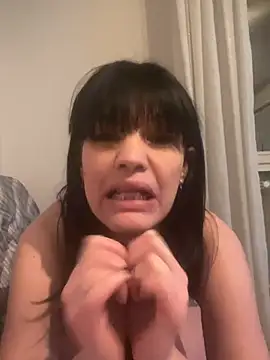 SarettaB90 online show from March 19, 1:42 am