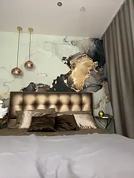 MiraXS online show from March 8, 10:13 pm