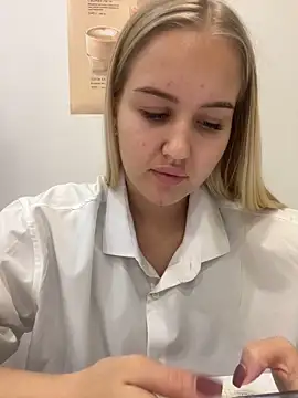 CandyVice online show from November 22, 5:12 pm